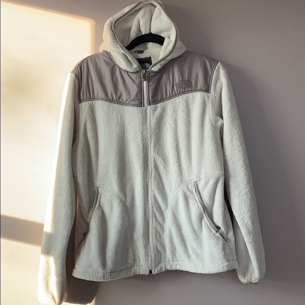 The North Face women’s fuzzy jacket-L